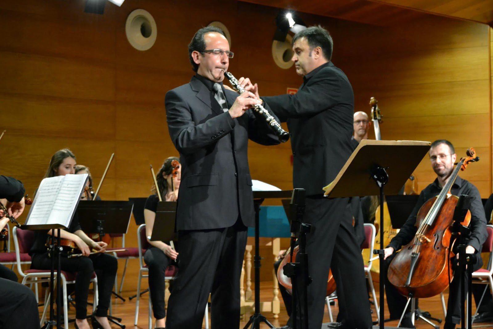 Concierto para oboe y orquesta RV 455 en fa M. Oboe Javier Guna.